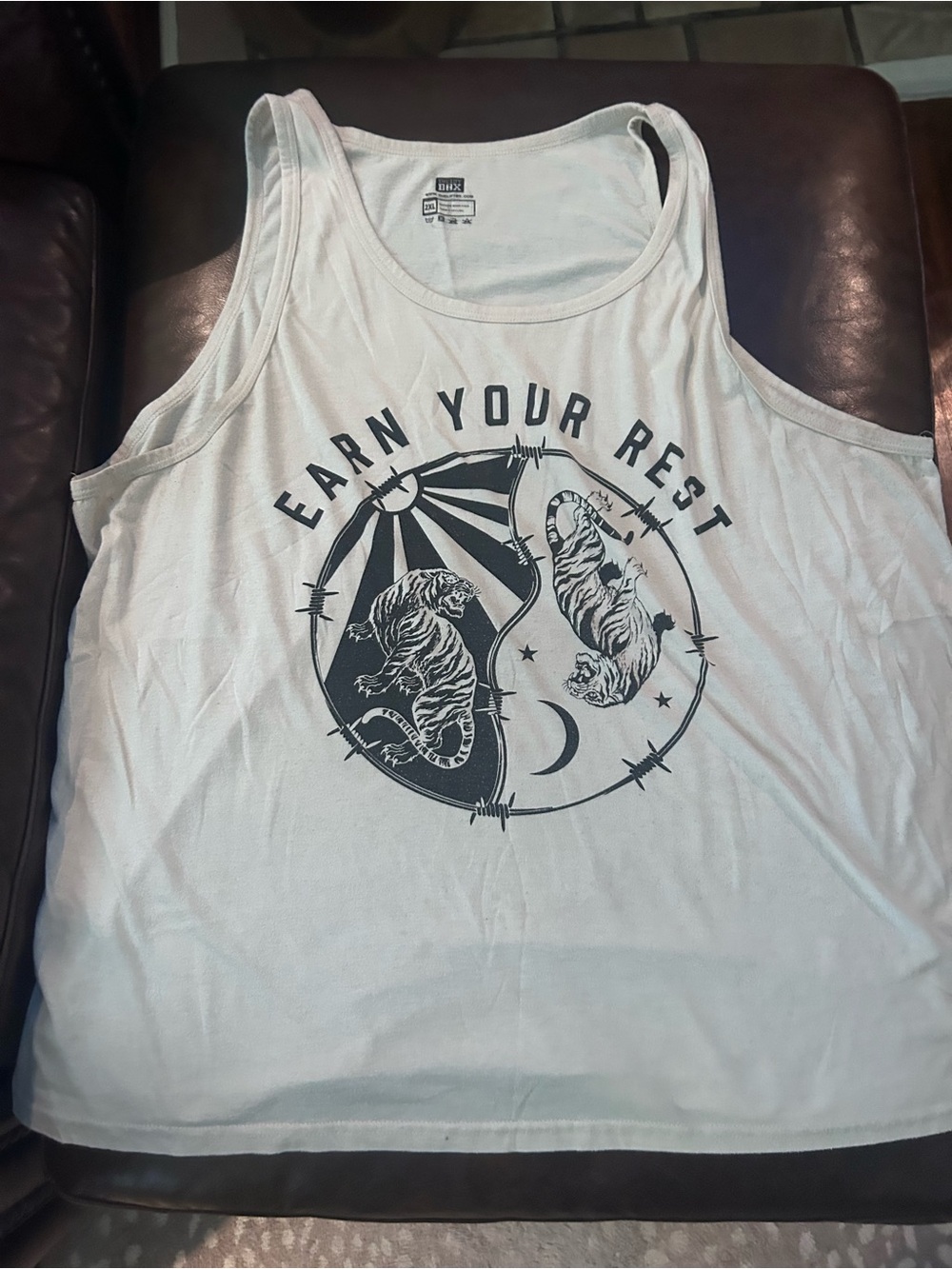 Earn Your Rest White Graphic Tank Top - Unbranded